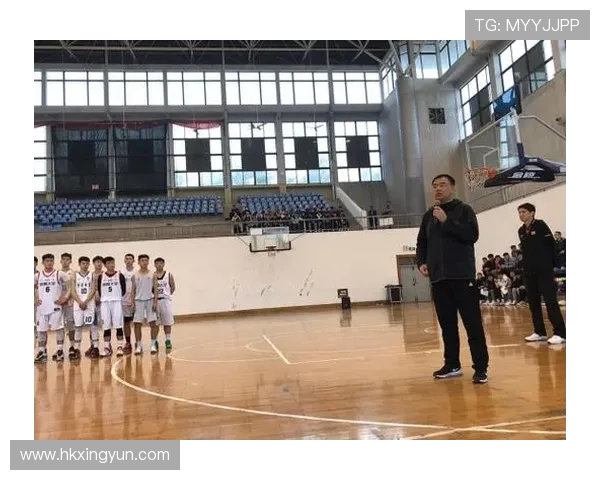 深圳篮球队在世锦赛中的团队协作表现分析与启示 深圳篮球队在世锦赛中的团队协作表现分析与启示